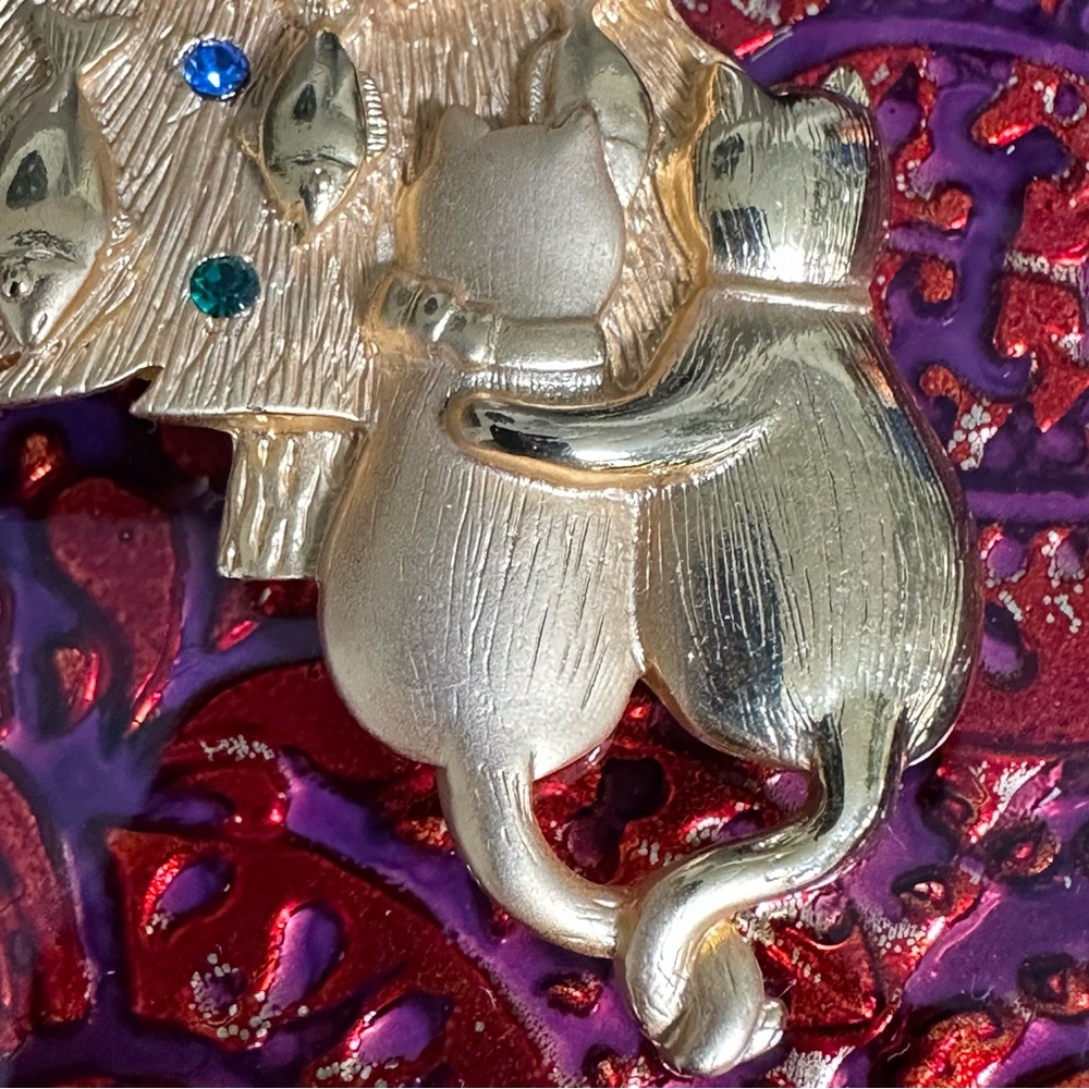 Signed Vintage JJ Christmas Tree Two Cats Brooch | Pin - Picture 3 of 6